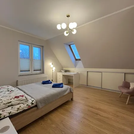 Apartment 50 Metrow Do Plazy Dla 4 Osob Brzezno